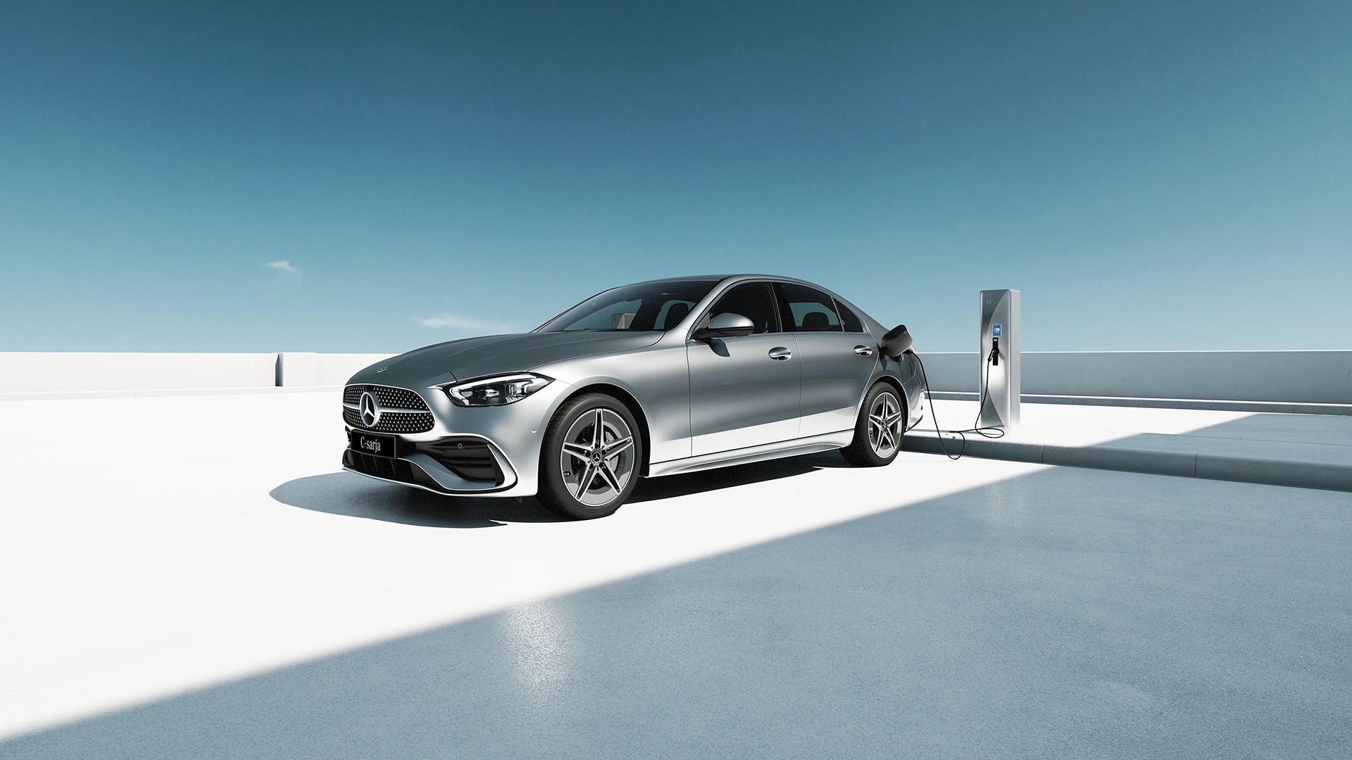 C-klase novietota uz mājas jumta