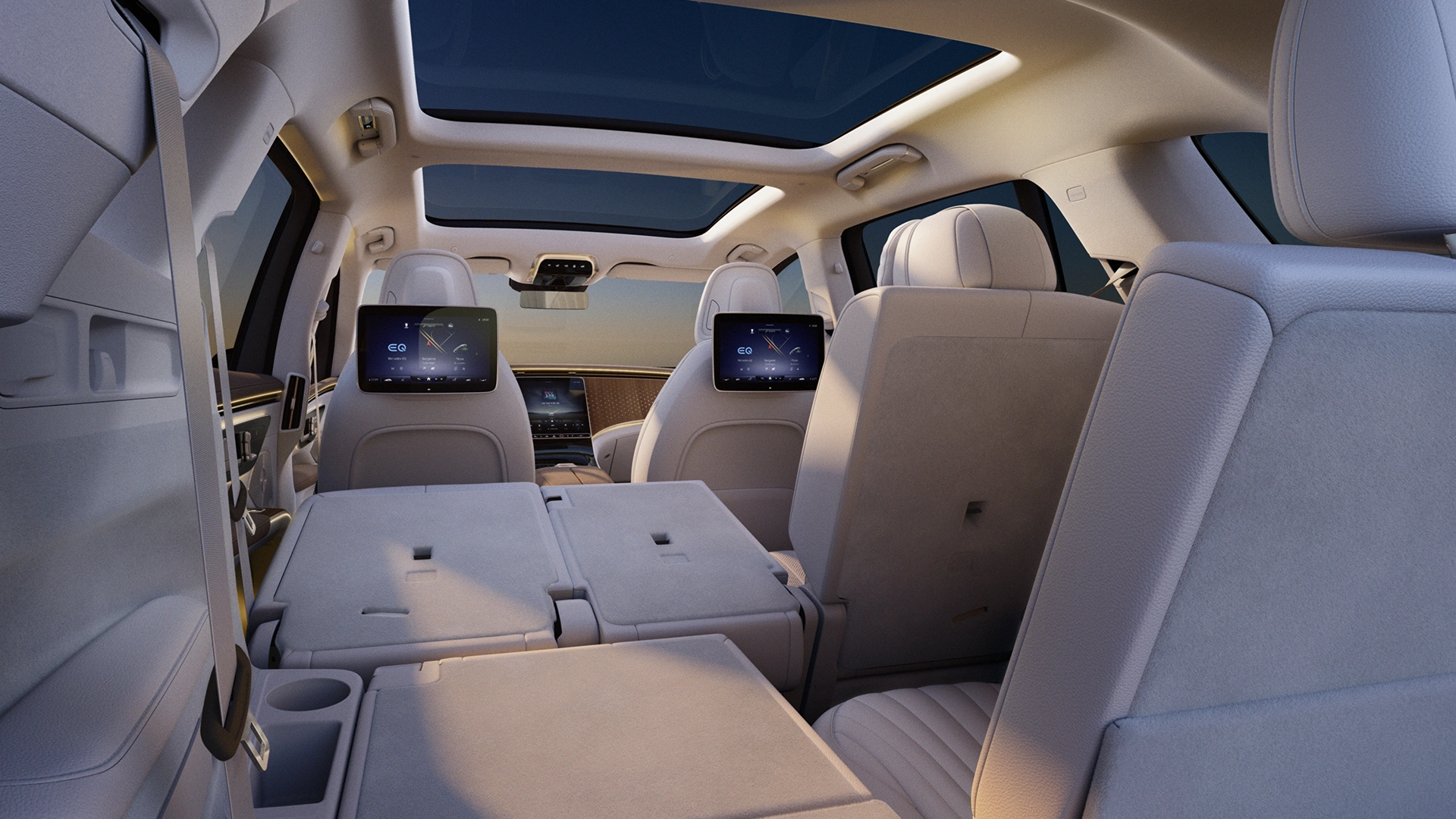 EQS Aizmugurējie sēdekļi