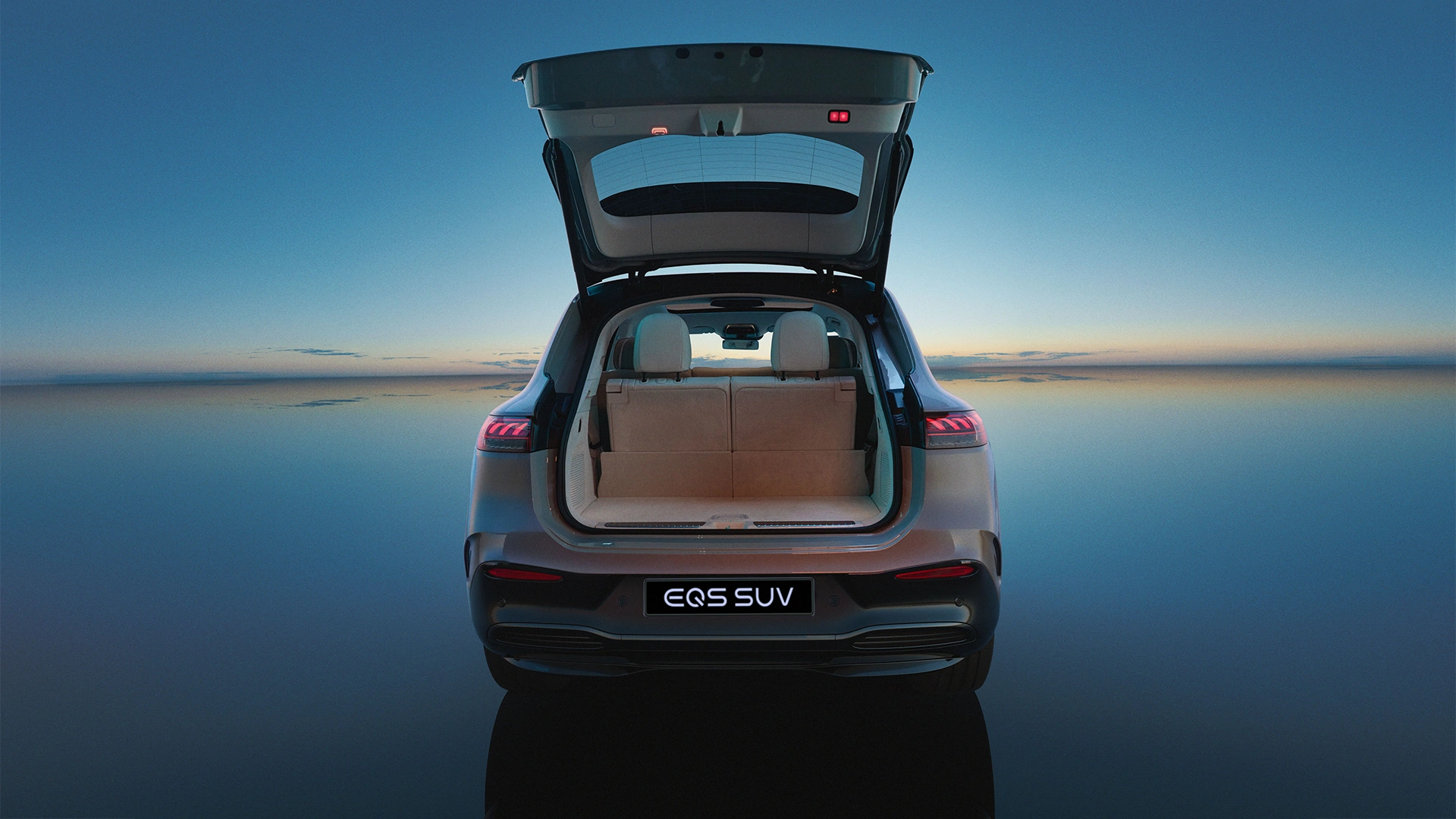 Mercedes-Benz EQS aizmugurējās durvis