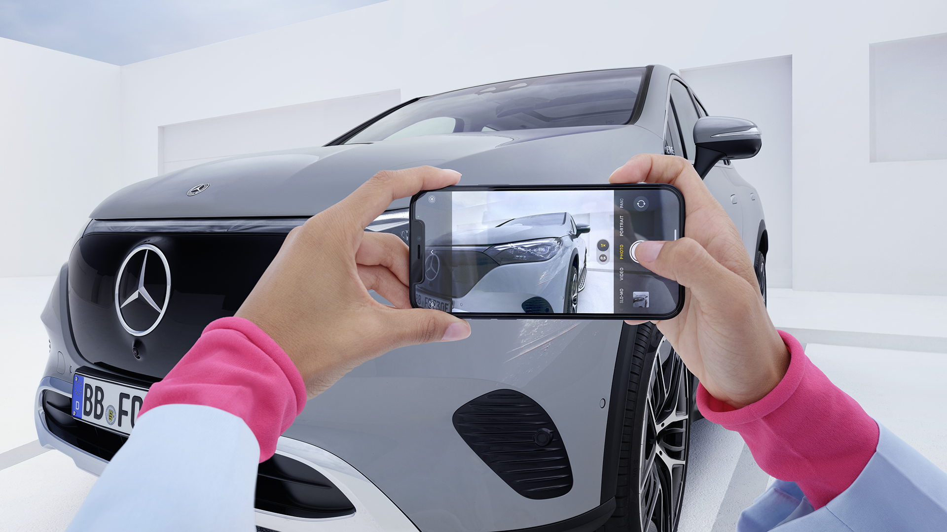 Mercedes-benz fotogrāfija telefonā