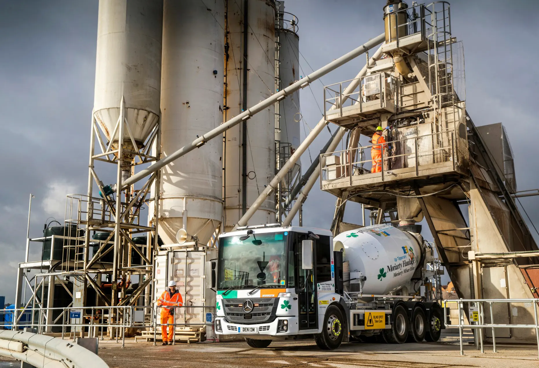 Mercedes-Benz Econic celtniecībā un būvniecībā