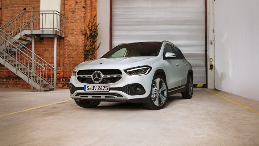 Jaunais Mercedes-Benz GLA – izteiksmīgi spilgts dizains, daudz ietilpīgāks un drošāks