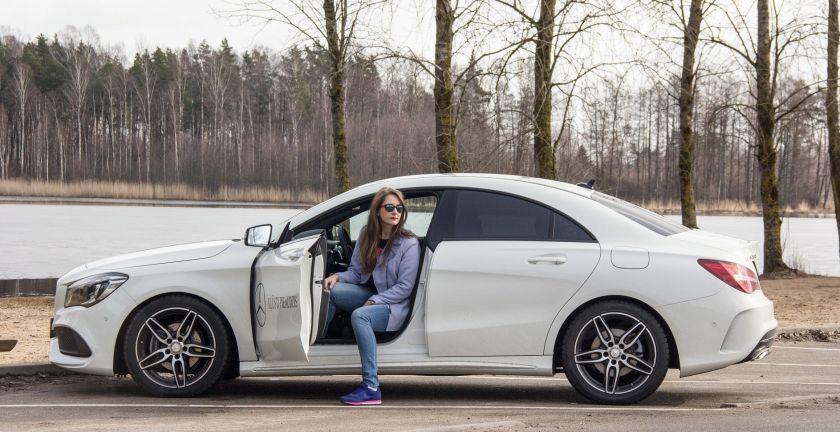 Sieviešu dienas konkursa uzvarētāja Santa Vilcāne dalās iespaidos par Mercedes-Benz CLA