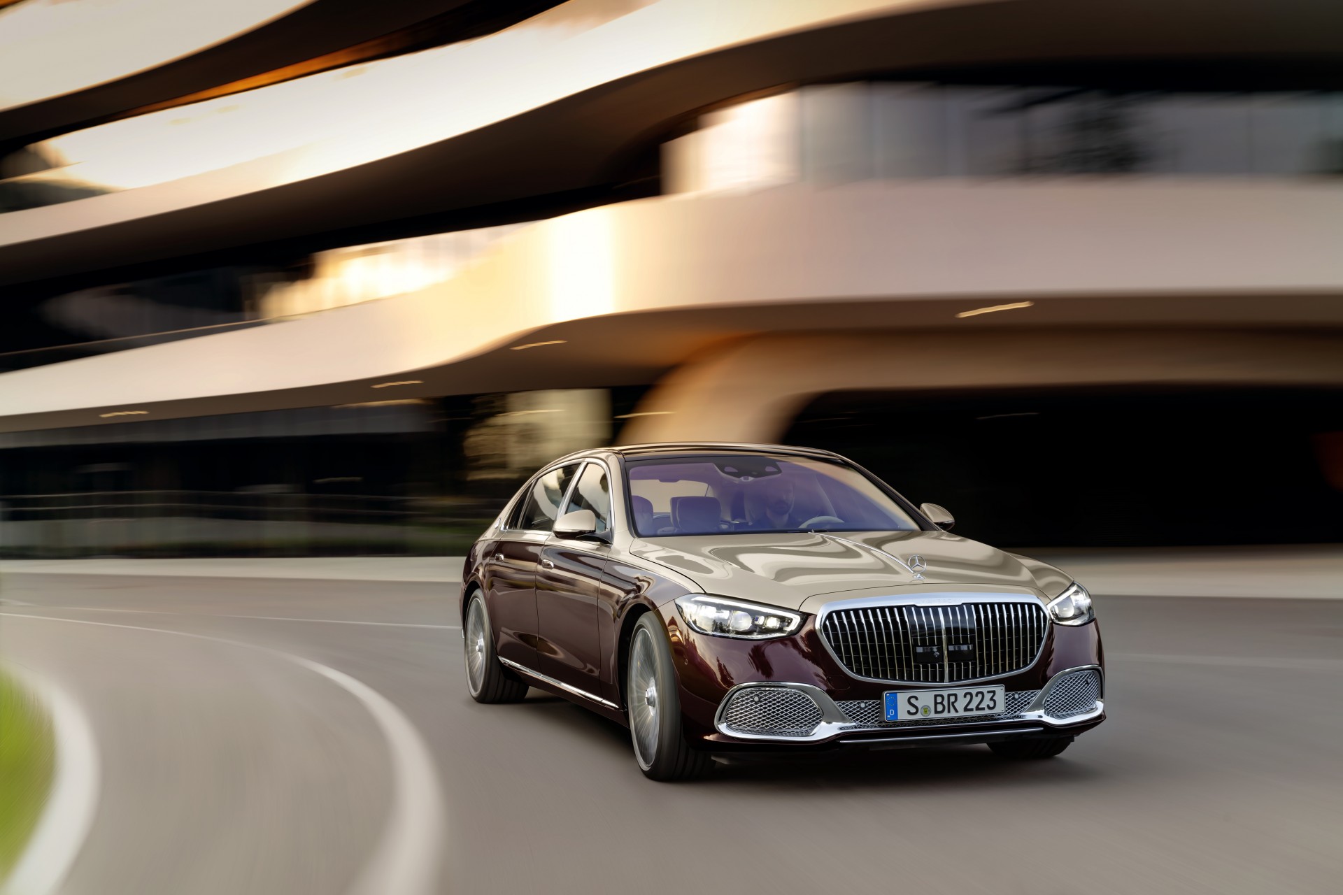 Новый Mercedes-Maybach S-Class отмечает 100-летие роскоши - Mercedes-Benz -  Veho